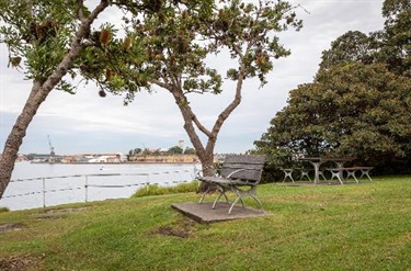 Park bench