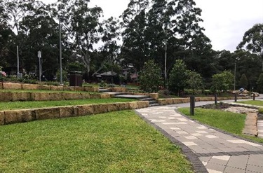 Mindarie Park paved pathway
