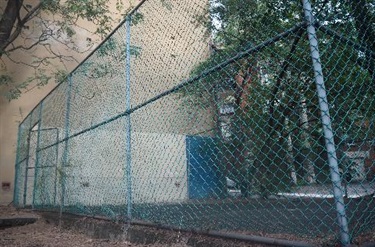 Tennis practice wall