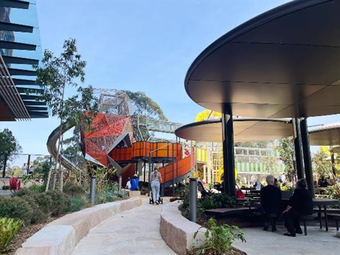 Wadanggari Park playground and seating
